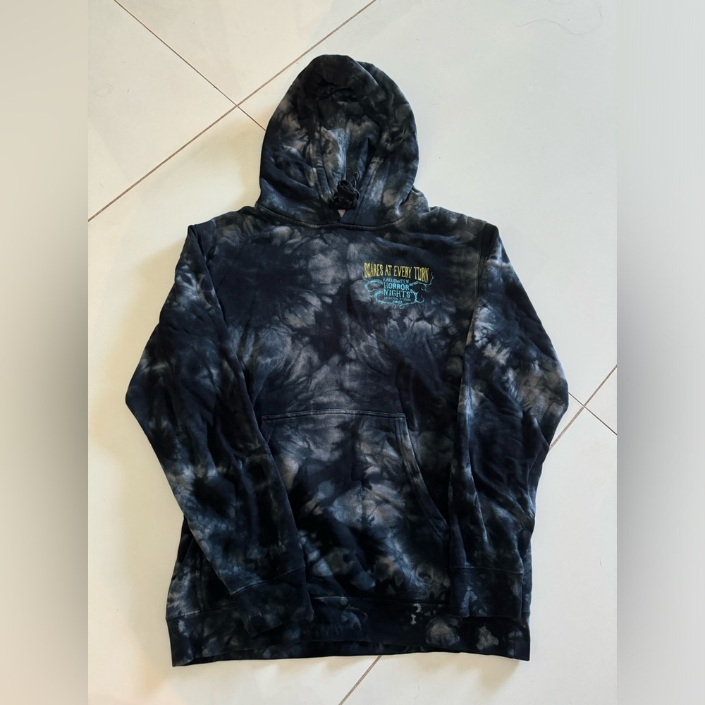 Halloween Horror Nights 2022 Scare Zone Pumpkin Lord Tie-Dye Hoodie Medium